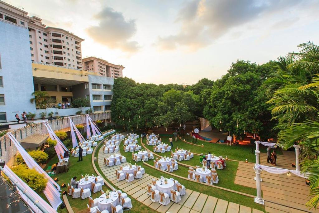The Woodrose Hotel Bangalore Exterior photo